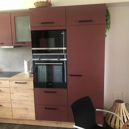 Sehr Schoene Ufernahe Ebenerdige Ferienwohnung Pura Vida Auf Der Halbinsel Scheid Scheid  Exterior foto