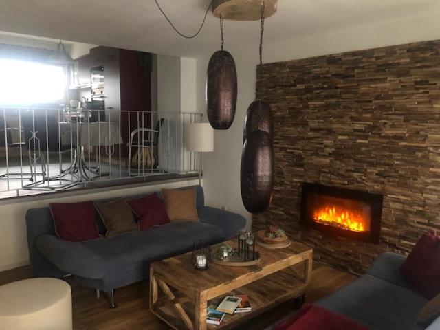 Sehr Schoene Ufernahe Ebenerdige Ferienwohnung Pura Vida Auf Der Halbinsel Scheid Scheid  Exterior foto