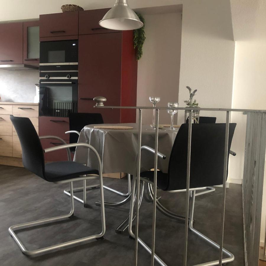 Sehr Schoene Ufernahe Ebenerdige Ferienwohnung Pura Vida Auf Der Halbinsel Scheid Scheid  Exterior foto