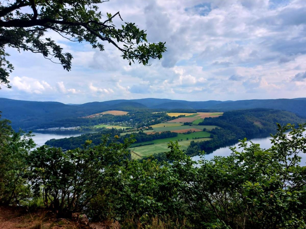 Sehr Schoene Ufernahe Ebenerdige Ferienwohnung Pura Vida Auf Der Halbinsel Scheid Scheid  Exterior foto